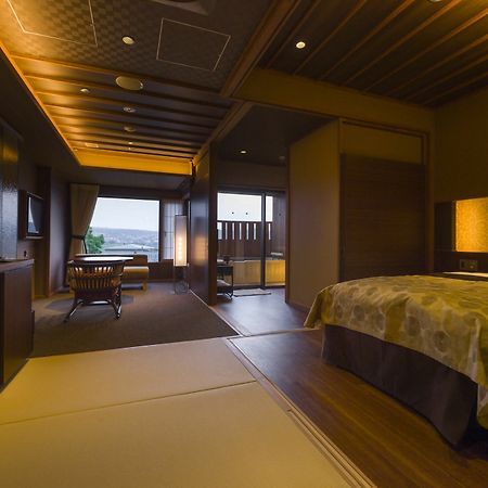 Fujisan Onsen Bessho Sasa Hotel Fudzsijosida Kültér fotó