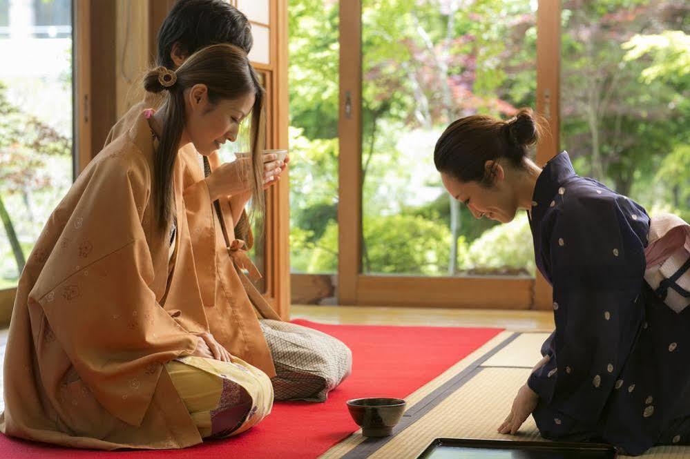 Fujisan Onsen Bessho Sasa Hotel Fudzsijosida Kültér fotó