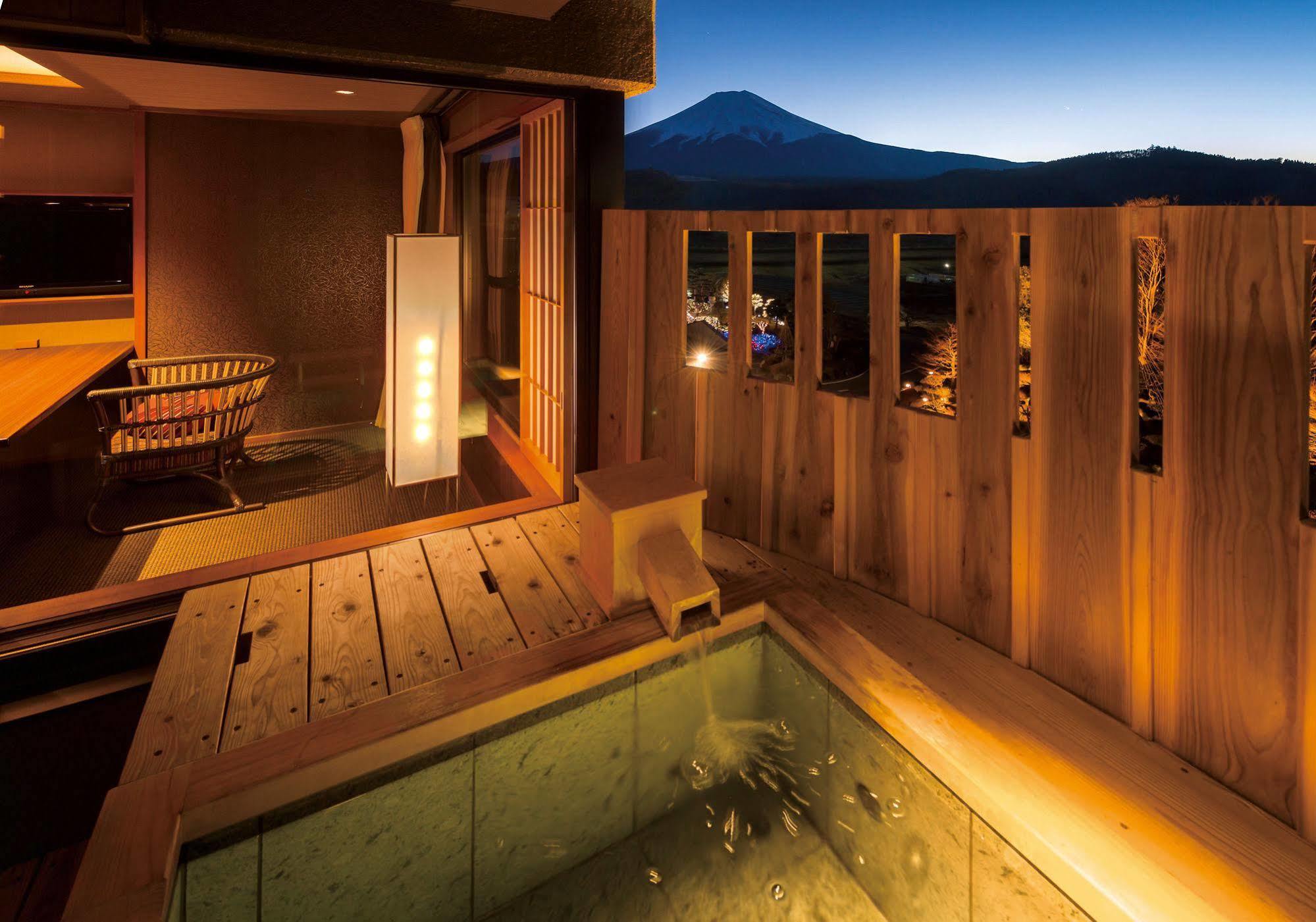 Fujisan Onsen Bessho Sasa Hotel Fudzsijosida Kültér fotó