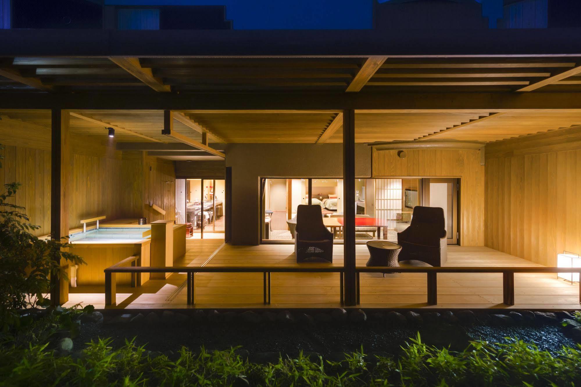 Fujisan Onsen Bessho Sasa Hotel Fudzsijosida Kültér fotó