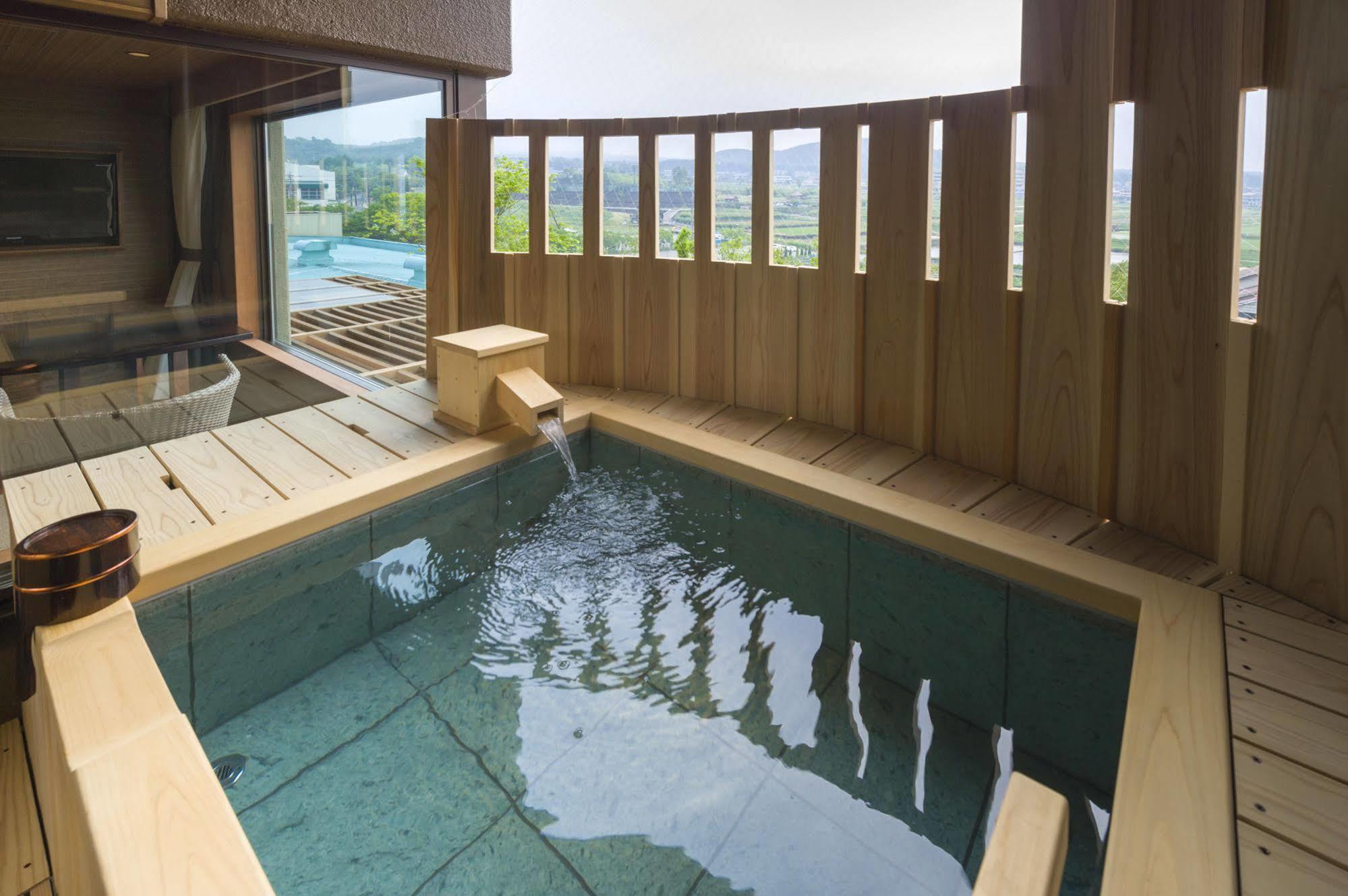 Fujisan Onsen Bessho Sasa Hotel Fudzsijosida Kültér fotó