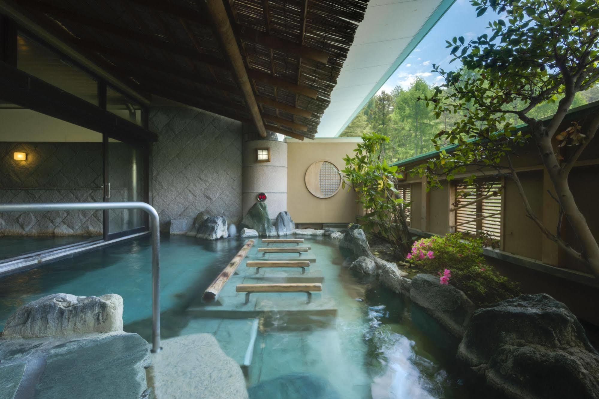 Fujisan Onsen Bessho Sasa Hotel Fudzsijosida Kültér fotó