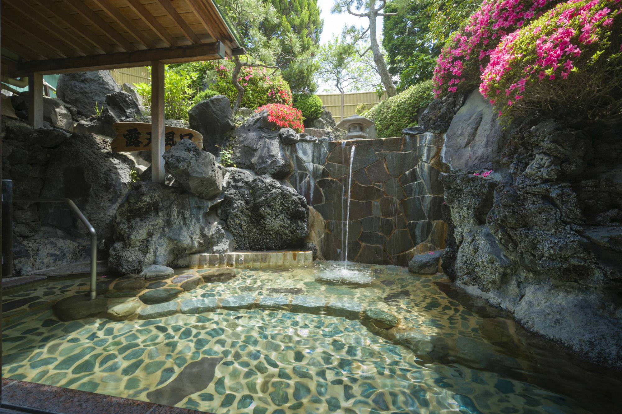 Fujisan Onsen Bessho Sasa Hotel Fudzsijosida Kültér fotó